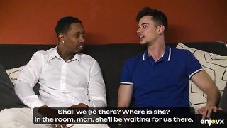 Valentina Lapiedra - Real friends share it all including the girl rq