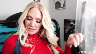 Alexis Malone - MILF XXX