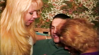 Lovette vs Hakan: American Tushy, Seymore Butts Vintage