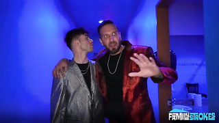 Taboo Stroke - Ronnie Violet (14.11.2025) rq