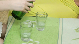 Punishment in Russian Family (720)