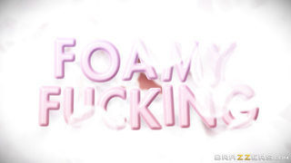 Brazzers - Foamy Fucking (2019) - Nikky Dream & Danny D