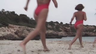 Babewatch - Kelly Trump (1080)