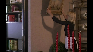 The Helpful Maid (France 1980, Serena, France Lomay) (720)