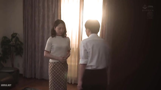 [ROE-439] “When I grow up, please marry me”—the boy who said that to me appears as my daughter’s fia 2 video