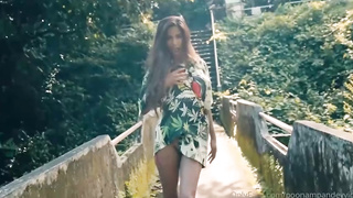 Indian Model Poonam Outdoor Strip (720)