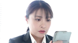 [MFYD-083] Opening the hideout door leads to instant double penetration! The investigator completely