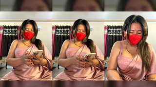 88pink Nepali randi bhabhi pink saree me dirty talk