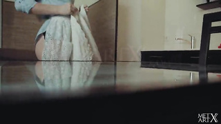 Waiting For A Date (2020) Nikki Hill