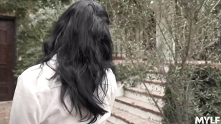 Stepmom stuck in the window