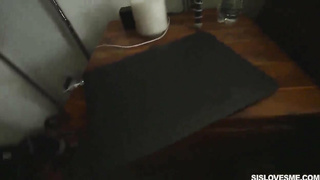 Se Folla a Su Hermana Para que Pague Su Deuda sub