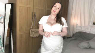 Sex with pregnant brunette