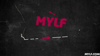 MILF porn Lolly Dames