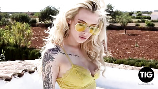 Superb Pornstar 2018.03.21 Saskia Valentine Strips Naked Outdoors XXX Videos