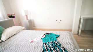 Stepmom wants me make her pregnant