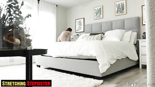 Free Porn Videos 2021.09.04 Tristan Summers Stretching Stepsister XXX Sister Long Sex Movies