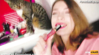 se-quedo-atascada-fue-cogida-por-su-hermano-sub-esp