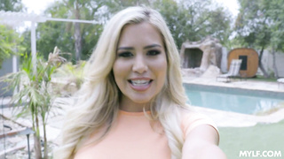 Stepmom Pussy Excercise 2 video