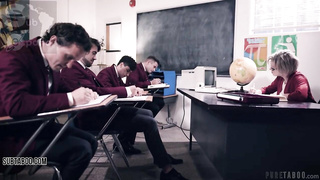 tabbo-cuatro-y-la-profesora-sub_esp