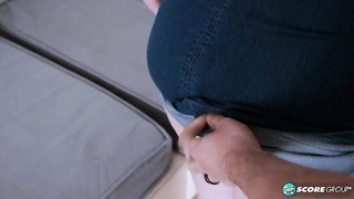 Giger Babe Fuck 2022.01.22 Bess Breast Chesty Bess Gets Wrecked XXX Videos