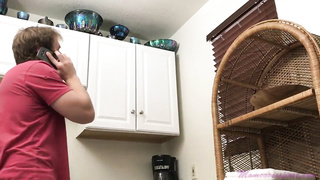 brianna-beach-madre-visita-a-su-hijo-en-la-universidad-sub_esp-xxx