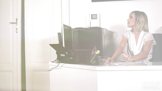 RIA SUNN Backdoor massage parlor