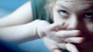 Louisa Krause Holly Actress