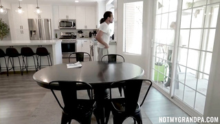 Chloe xxx ​- He Works Out My Titties xxx