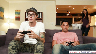 India Summer fucking in the bed with her medium ass