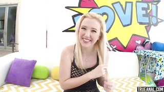 Lovely Petite Cry For Big Dick