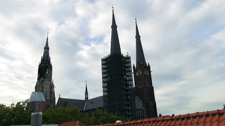 Dutch girl Kate has fun with two men