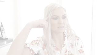 Kenzie Taylor, Gal Ritchie – We’re the Taylors On The Road