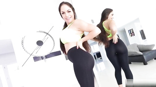 Marta la Croft ass creampie