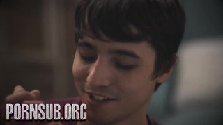 Jugando con mamá- subtitulado en español