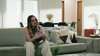 Tommy Pistol, Codi Vore - Air B And Double D XXX