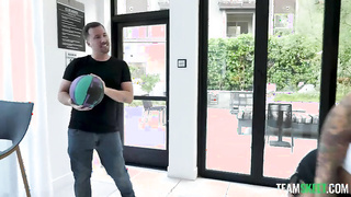 Payton Preslee - Shooting Balls For Boob Shots 2 video