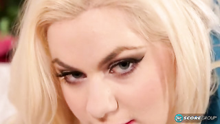 klaudia kelly threesome anal