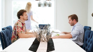 Free XXX 24.01.13 Khloe Kingsley XXX