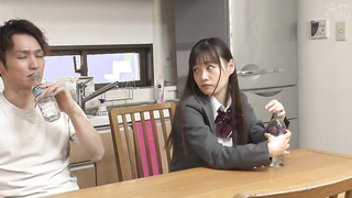 [HUNTB-520] -I'll do something good for you if you don't tell...- My sister, who is madly in love wi