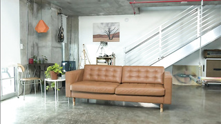 Sydney Paige - Showing How He Has 2 Fingers More Than His Guitar