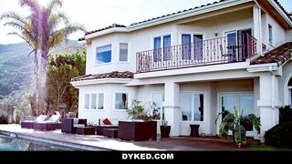 Dyked - Blonde Blatan Lee Fucks Carolina Sweets