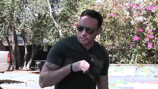 ¡AJ Applegate es una enfermera a domicilio que se dedica totalmente a follar a su paciente!