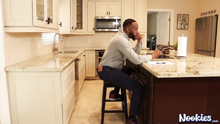 XXX Luna Luxe Extreme House Hack For