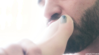 Free .Exploring.His.Foot.Fetish.XXX