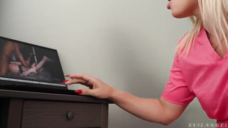 Richard Mann & Busty Babe