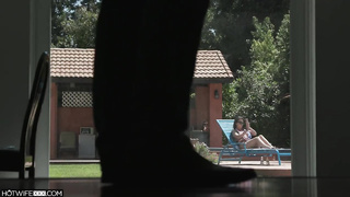 XXX Watching Elizabeth xxx Enjoy Her Sexual Independence Weekend