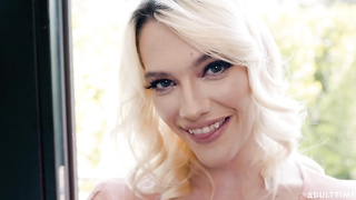 Kenna James - Up Close With Kenna James XXX