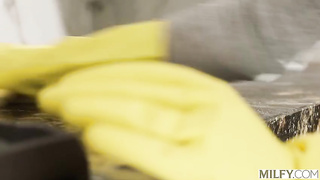 XXX Voluptuous Mom Girl Cleans Up Her Sons Dirty Friend