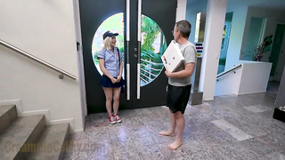 Minxx Marley - Tipping The Delivery Girl XXX