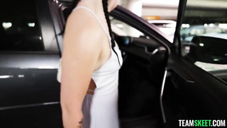 Imani Valor, horny chick gets the Vegas experience